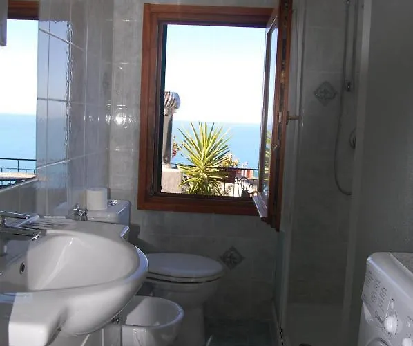 Giumin Pensjonat Corniglia